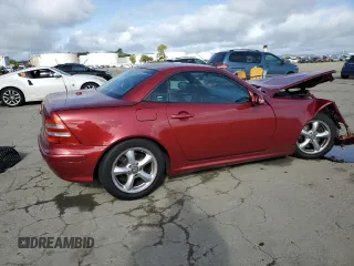2001 Mercedes-Benz SLK 230/320 z VIN WDBKK65F81F197435, wystawiony jako Copart lot #51114955 z przebiegiem 113 869 mil mil oraz Szkoda całkowita • Salvage title. Historia ofert i sprzedaży dostępna na DreamBid. Obrazek 3.