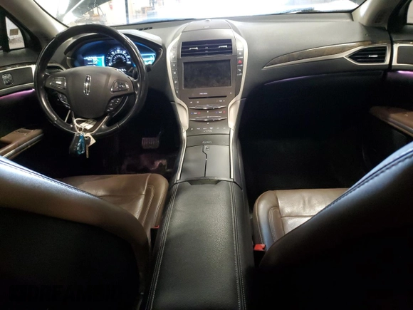 2016 Lincoln MKZ Hybrid with VIN 3LN6L2LU3GR629608, listed as a Copart auction lot 50186485 with 139,937 mi miles and Clean Title. Bid and sale history available at DreamBid. Image 8.