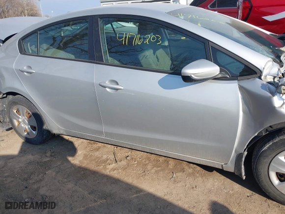 2016 Kia Forte LX with VIN KNAFK4A67G5555214, listed as a IAAI auction lot 41716203 with 148,207 mi miles. Bid and sale history available at carsss.com. Image 14.