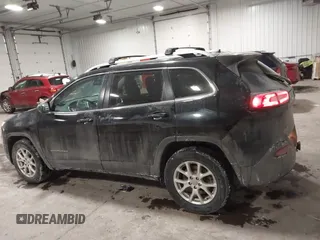 2018 Jeep Cherokee Latitude Plus with VIN 1C4PJMLB2JD531064, listed as a IAAI auction lot 41539824 with 197,548 mi miles. Bid and sale history available at carsss.com. Image 14.