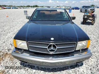 1988 Mercedes-Benz 560 z VIN WDBCA45D3JA417782, wystawiony jako Copart lot #57804865 z przebiegiem 148 888 mil mil oraz Tytuł czysty. Historia ofert i sprzedaży dostępna na DreamBid. Obrazek 5.