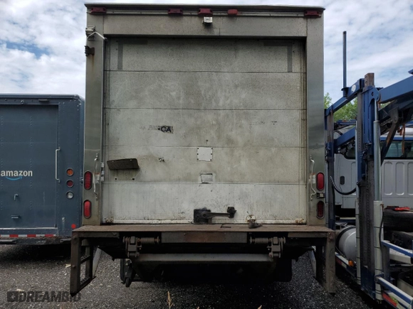 2014 Isuzu NQR DSL REG AT IBT PWL with VIN JALE5W167E7900615, listed as a Copart auction lot 62797014 with 0 mi miles and Salvage Title. Bid and sale history available at carsss.com. Image 6.
