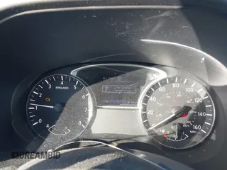 2017 Nissan Pathfinder SL with VIN 5N1DR2MMXHC906193, listed as a IAAI auction lot 41888171 with 113,524 mi miles. Bid and sale history available at carsss.com. Image 7.