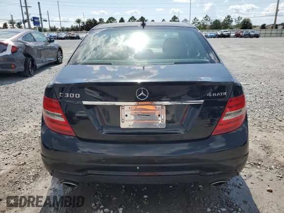 2013 Mercedes-Benz C 300 Sport z VIN WDDGF8AB1DR244937, wystawiony jako Copart lot #62313075 z przebiegiem 118 795 mil mil oraz Szkoda całkowita • Salvage title. Historia ofert i sprzedaży dostępna na DreamBid. Obrazek 6.