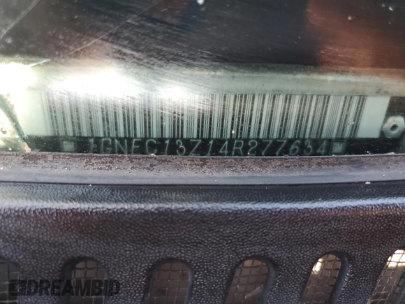 2004 Chevrolet Tahoe LS z VIN 1GNEC13Z14R277634, wystawiony jako Copart lot #56374955 z przebiegiem 247 285 mil mil oraz Szkoda całkowita • Salvage title. Historia ofert i sprzedaży dostępna na DreamBid. Obrazek 14.