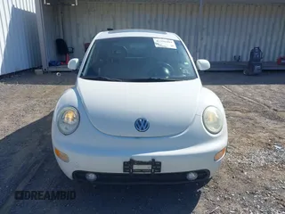 2000 Volkswagen Beetle GLS с VIN 3VWCC21C1YM445314, выставлен на аукционе IAAI как лот 42396409 с пробегом 185 758 миль миль и . История ставок и продаж доступна на DreamBid. Изображение 6.