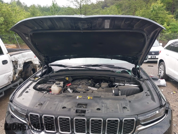 2023 Jeep Grand Cherokee Limited with VIN 1C4RJGBG1PC523186, listed as a IAAI auction lot 42143777 with 42,877 mi miles and . Bid and sale history available at DreamBid. Image 10.