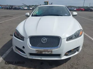 2012 Jaguar XF z VIN SAJWA0FB5CLS44974, wystawiony jako IAAI lot #41968948 z przebiegiem 105 361 mil mil oraz . Historia ofert i sprzedaży dostępna na DreamBid. Obrazek 12.