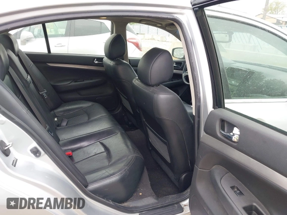 2015 Infiniti Q40 with VIN JN1CV6AR8FM650889, listed as a IAAI auction lot 42141488 with 101,478 mi miles. Bid and sale history available at carsss.com. Image 8.