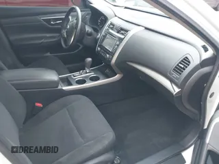 2015 Nissan Altima SV z VIN 1N4AL3AP1FC439021, wystawiony jako IAAI lot #42027354 z przebiegiem 96 729 mil mil oraz . Historia ofert i sprzedaży dostępna na DreamBid. Obrazek 5.