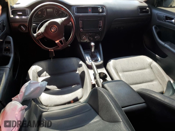 2012 Volkswagen Jetta SE with VIN 3VWDP7AJ4CM316531, listed as a Copart auction lot 54928305 with 164,199 mi miles and Salvage title. Bid and sale history available at DreamBid. Image 8.