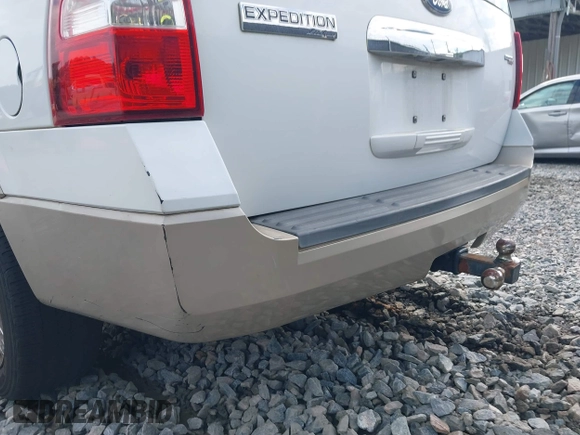 2007 Ford Expedition Eddie Bauer with VIN 1FMFU17537LA04277, listed as a IAAI auction lot 42229557 with 167,386 mi miles and . Bid and sale history available at DreamBid. Image 6.