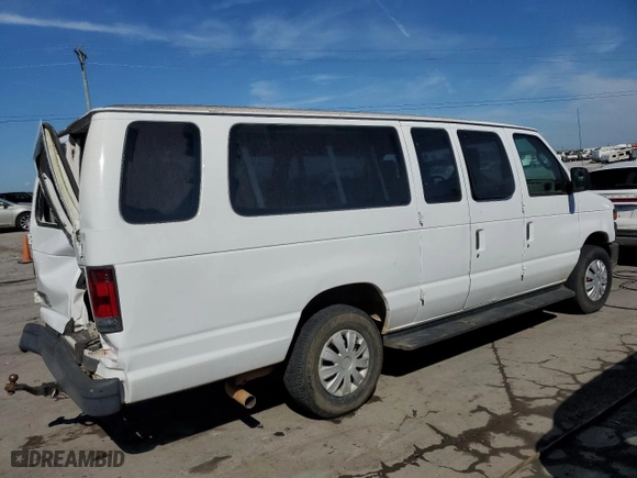 2010 Ford Econoline Wagon XL with VIN 1FBSS3BL5ADA47325, listed as a Copart auction lot 72460344 with 378,102 mi miles and Salvage Title. Bid and sale history available at carsss.com. Image 3.