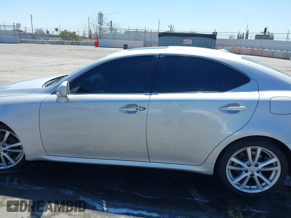2007 Lexus IS with VIN JTHBK262775037758, listed as a IAAI auction lot 41990064 with 156,319 mi miles. Bid and sale history available at carsss.com. Image 14.