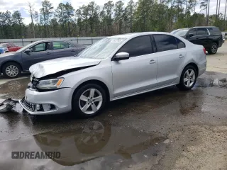 2013 Volkswagen Jetta TDI w/Premium с VIN 3VWLL7AJ0DM422466, выставлен на аукционе Copart как лот 48472765 с пробегом 172 723 миль миль и Списание • Salvage title. История ставок и продаж доступна на DreamBid. Изображение 1.