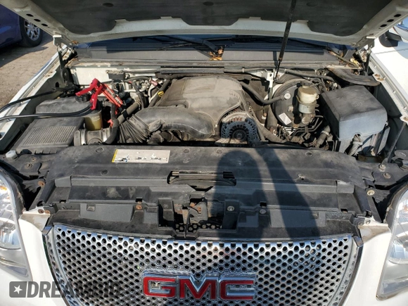 2007 GMC Yukon SLT with VIN 1GKFK13037J134144, listed as a Copart auction lot 65716194 with 0 mi miles and Salvage Title. Bid and sale history available at carsss.com. Image 12.