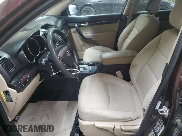 2012 Kia Sorento LX with VIN 5XYKTCA6XCG302611, listed as a Copart auction lot 52367985 with 180,671 mi miles and Clean Title. Bid and sale history available at DreamBid. Image 7.