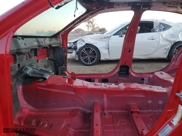 2017 Dodge Charger SRT Hellcat with VIN 2C3CDXL95HH536720, listed as a Copart auction lot 83699364 with 0 mi miles and Salvage Title. Bid and sale history available at carsss.com. Image 7.