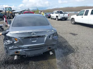 2016 Nissan Altima SR with VIN 1N4AL3AP2GC181013, listed as a IAAI auction lot 41896713 with 113,175 mi miles and . Bid and sale history available at carsss.com. Image 17.