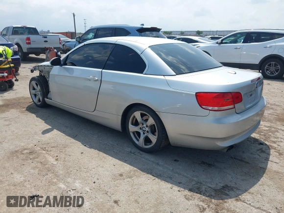2009 BMW 3 Series 328i z VIN WBAWL13519PX26918, wystawiony jako IAAI lot #42124570 z przebiegiem 176 724 mil mil oraz . Historia ofert i sprzedaży dostępna na DreamBid. Obrazek 3.