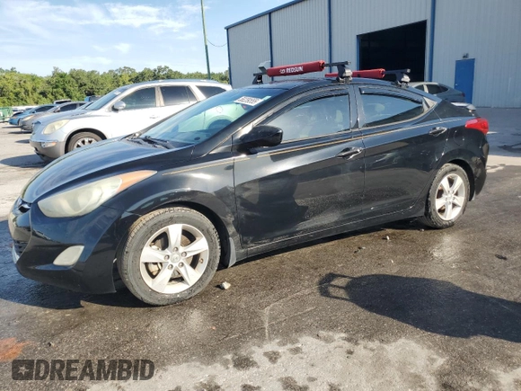 2013 Hyundai Elantra GLS z VIN 5NPDH4AE5DH336702, wystawiony jako Copart lot #58239555 z przebiegiem 141 203 mil mil oraz Szkoda całkowita • Salvage title. Historia ofert i sprzedaży dostępna na DreamBid. Obrazek 1.