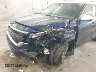2021 Kia Seltos S z VIN KNDEUCAA6M7117095, wystawiony jako IAAI lot #41995149 z przebiegiem 31 757 mil mil oraz . Historia ofert i sprzedaży dostępna na DreamBid. Obrazek 6.