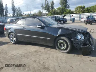 2008 Mercedes-Benz CLK 350 z VIN WDBTK56F68T094524, wystawiony jako Copart lot #46227185 z przebiegiem 160 425 mil mil oraz Czysty tytuł • Clean title. Historia ofert i sprzedaży dostępna na DreamBid. Obrazek 4.