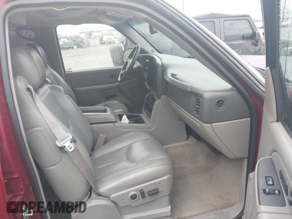 2005 GMC Yukon SLT with VIN 1GKEK13T75J168476, listed as a IAAI auction lot 41226237 with 1 mi miles. Bid and sale history available at carsss.com. Image 5.