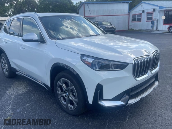 2024 BMW X1 xDrive28i with VIN WBX73EF08R5Y89451, listed as a Copart auction lot 49535605 with 4,343 mi miles and Clean Title. Bid and sale history available at carsss.com. Image 1.