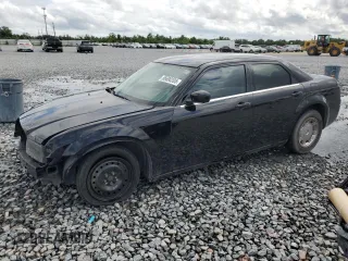 2006 Chrysler 300 Touring z VIN 2C3KA53G56H115181, wystawiony jako Copart lot #56690395 z przebiegiem 165 262 mil mil oraz Szkoda całkowita • Salvage title. Historia ofert i sprzedaży dostępna na DreamBid. Obrazek 1.