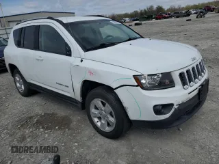 2017 Jeep Compass High Altitude with VIN 1C4NJCEB6HD102728, listed as a Copart auction lot 50896705 with 132,735 mi miles and Salvage title. Bid and sale history available at DreamBid. Image 4.