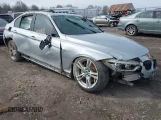 2018 BMW 3 Series 330i z VIN WBA8B9C59JEE81184, wystawiony jako IAAI lot #41806952 z przebiegiem Nie podano mil oraz . Historia ofert i sprzedaży dostępna na DreamBid. Obrazek 1.