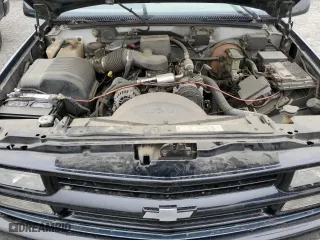 1996 Chevrolet Tahoe with VIN 3GNEK18R7TG107725, listed as a Copart auction lot 47605965 with 253,774 mi miles and Salvage Title. Bid and sale history available at carsss.com. Image 12.