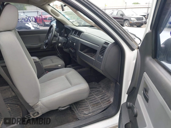 2008 Dodge Dakota ST with VIN 1D7HE22K98S565237, listed as a IAAI auction lot 41908055 with 242,270 mi miles and . Bid and sale history available at carsss.com. Image 5.