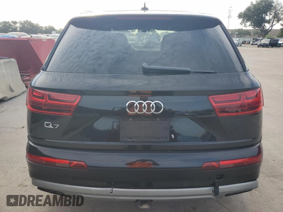 2019 Audi Q7 Premium Plus with VIN WA1LHAF76KD037821, listed as a Copart auction lot 60825955 with 125,616 mi miles and Clean title. Bid and sale history available at DreamBid. Image 6.