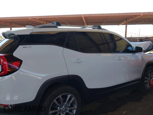 2024 GMC Terrain SLT z VIN 3GKALVEGXRL147137, wystawiony jako IAAI lot #42160943 z przebiegiem 21 862 mil mil oraz . Historia ofert i sprzedaży dostępna na DreamBid. Obrazek 12.