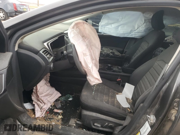 2016 Ford Fusion SE with VIN 3FA6P0HD6GR224712, listed as a Copart auction lot 44743245 with 117,069 mi miles and Salvage Title. Bid and sale history available at DreamBid. Image 7.