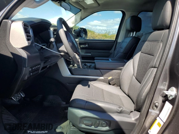 2023 Toyota Tundra 2WD SR5 with VIN 5TFLA5AA3PX022431, listed as a Copart auction lot 62573374 with 15,555 mi miles and Clean Title. Bid and sale history available at carsss.com. Image 7.