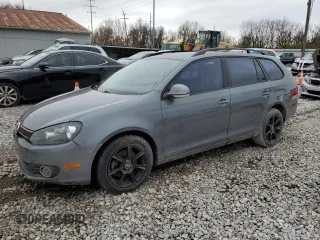 2011 Volkswagen Jetta SportWagen SE with VIN 3VWPX7AJ8BM638729, listed as a Copart auction lot 82192114 with 220,085 mi miles and Clean Title. Bid and sale history available at carsss.com. Image 1.