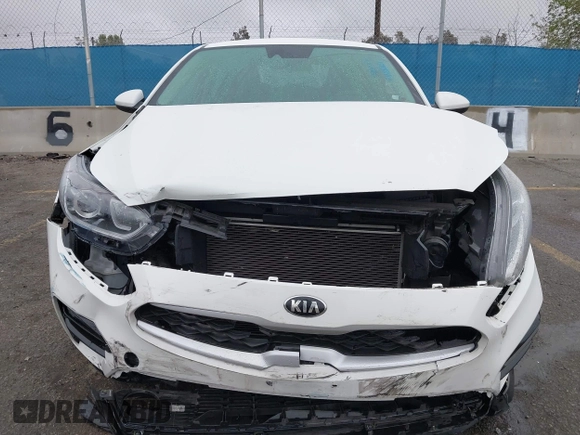 2021 Kia Forte LXS with VIN 3KPF24AD8ME332309, listed as a IAAI auction lot 41885851 with 27,395 mi miles. Bid and sale history available at carsss.com. Image 12.