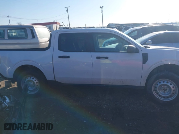 2022 Ford Maverick XL z VIN 3FTTW8E99NRA98678, wystawiony jako IAAI lot #41799945 z przebiegiem 46 772 mil mil oraz . Historia ofert i sprzedaży dostępna na DreamBid. Obrazek 14.