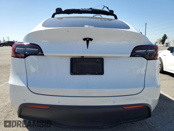 2022 Tesla Model Y Long Range with VIN 7SAYGDEE4NF357428, listed as a Copart auction lot 50345715 with 45,168 mi miles and Salvage Title. Bid and sale history available at carsss.com. Image 6.