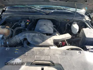 2004 Chevrolet Suburban LS with VIN 3GNEC16Z64G205467, listed as a IAAI auction lot 41294298 with 224,439 mi miles. Bid and sale history available at carsss.com. Image 10.