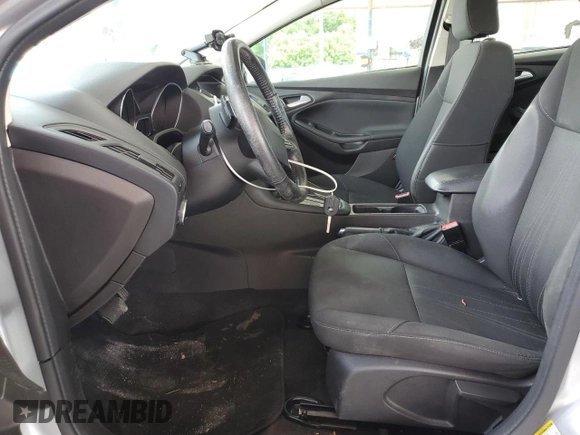 2016 Ford Focus SE z VIN 1FADP3F29GL268308, wystawiony jako Copart lot #56738415 z przebiegiem 111 702 mil mil oraz Szkoda całkowita • Salvage title. Historia ofert i sprzedaży dostępna na DreamBid. Obrazek 7.