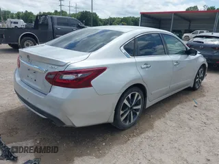 2017 Nissan Altima S z VIN 1N4AL3AP7HC275003, wystawiony jako IAAI lot #42420564 z przebiegiem 127 566 mil mil oraz . Historia ofert i sprzedaży dostępna na DreamBid. Obrazek 4.