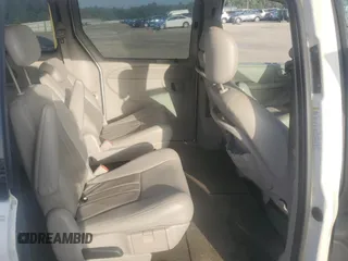 2005 Dodge Caravan SXT with VIN 2D4GP44L45R585381, listed as a Copart auction lot 66082085 with 195,700 mi miles and Salvage title. Bid and sale history available at DreamBid. Image 11.