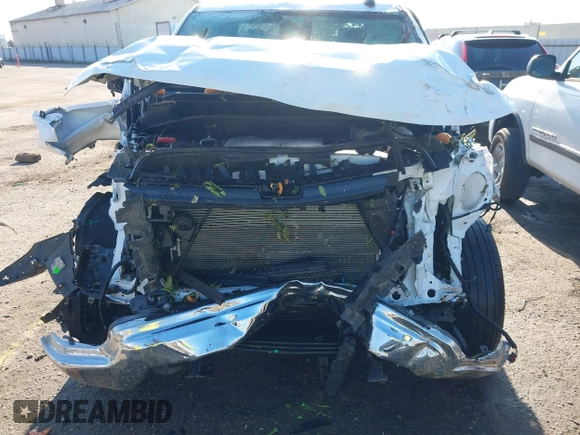 2024 Chevrolet Silverado 1500 LT with VIN 1GCPACED9RZ147502, listed as a IAAI auction lot 41424993 with Not Provided miles and . Bid and sale history available at DreamBid. Image 6.