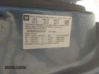 2010 GMC Sierra 1500 SLE z VIN 3GTRKVE35AG209183, wystawiony jako IAAI lot #42064516 z przebiegiem Nie podano mil oraz . Historia ofert i sprzedaży dostępna na DreamBid. Obrazek 9.