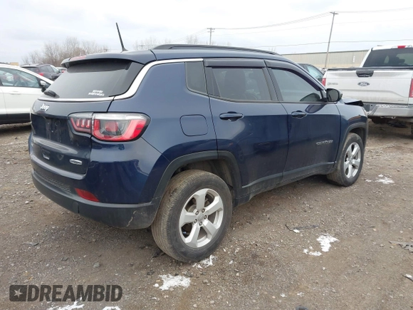 2018 Jeep Compass Latitude with VIN 3C4NJDBBXJT467634, listed as a IAAI auction lot 41305065 with 73,573 mi miles. Bid and sale history available at carsss.com. Image 4.