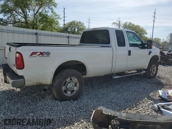 2010 Ford F-250 XL z VIN 1FTSX2B51AEA56414, wystawiony jako Copart lot #54425955 z przebiegiem 84 432 mil mil oraz Szkody całkowita. Historia ofert i sprzedaży dostępna na DreamBid. Obrazek 3.